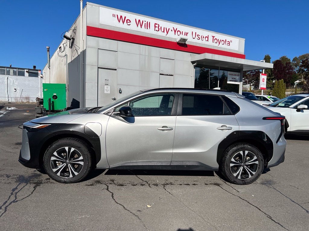 2025 Toyota bZ4X XLE