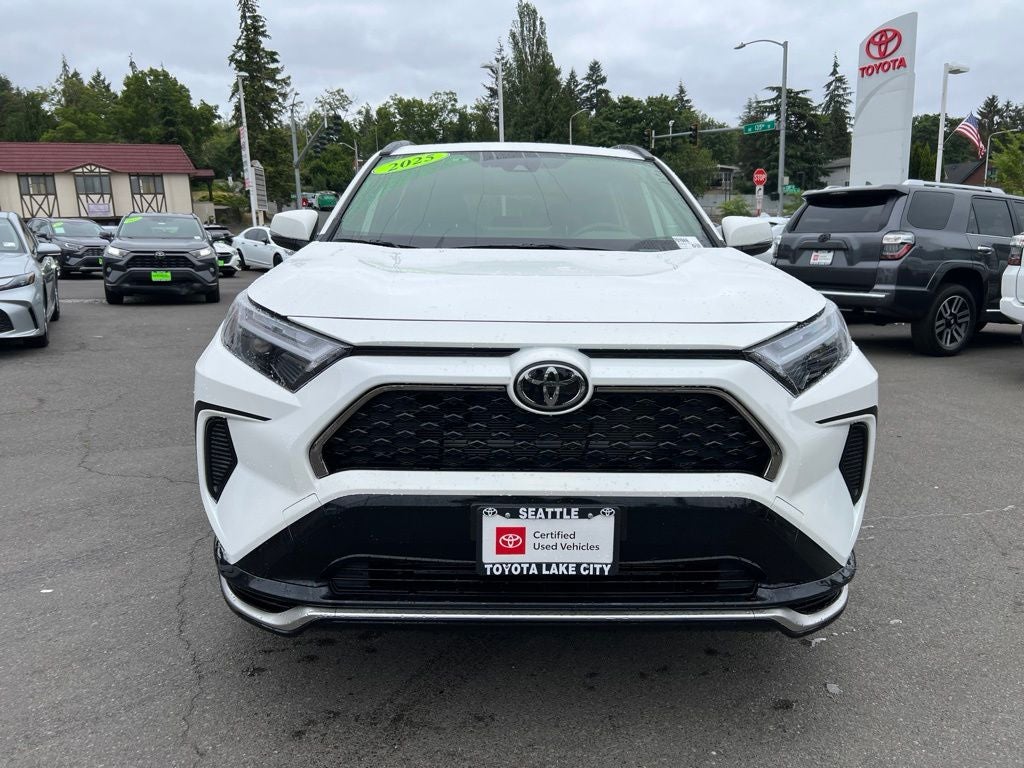 2025 Toyota RAV4 Plug-In Hybrid SE