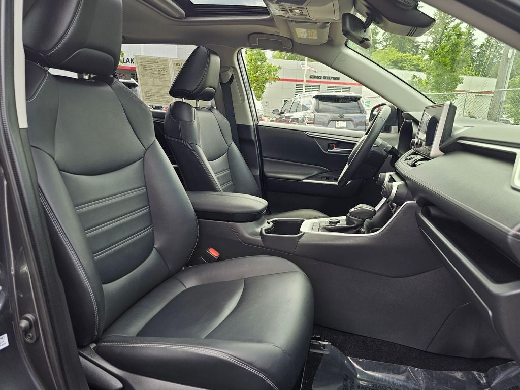 2023 Toyota RAV4 Hybrid XLE Premium
