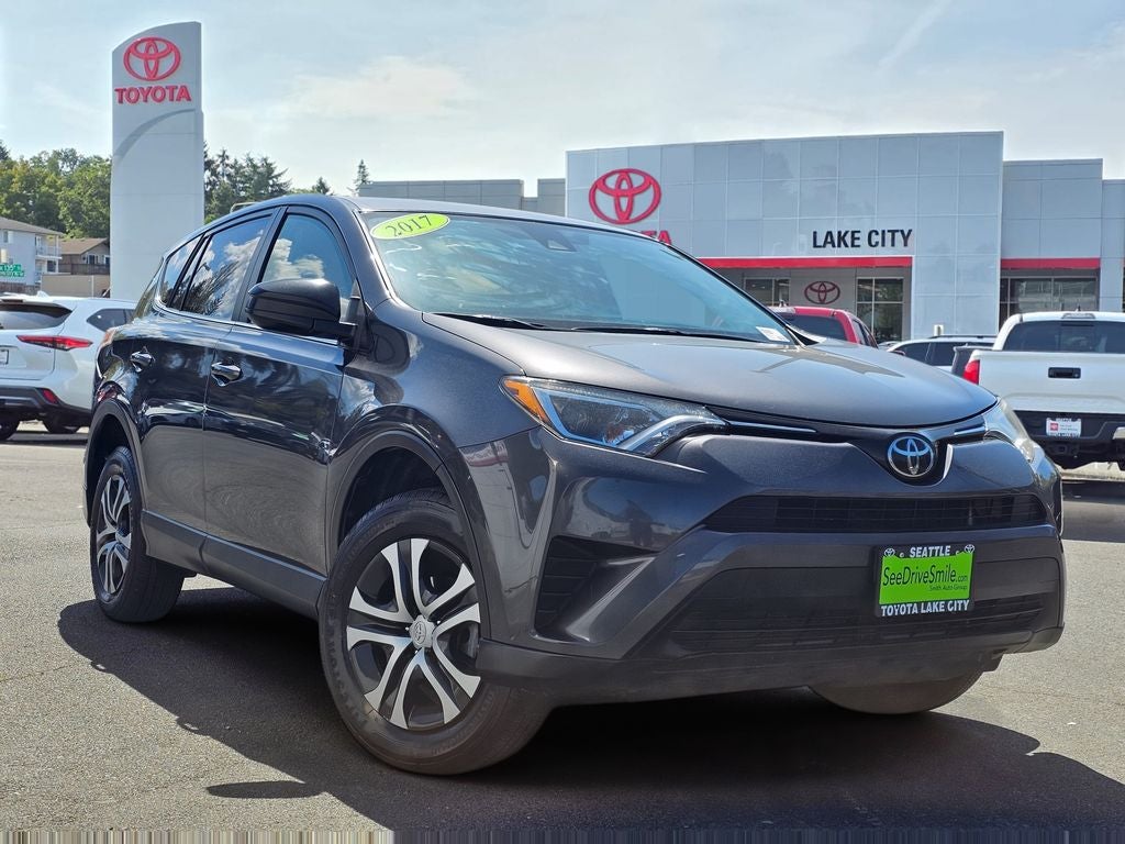 2017 Toyota RAV4 LE -AWD
