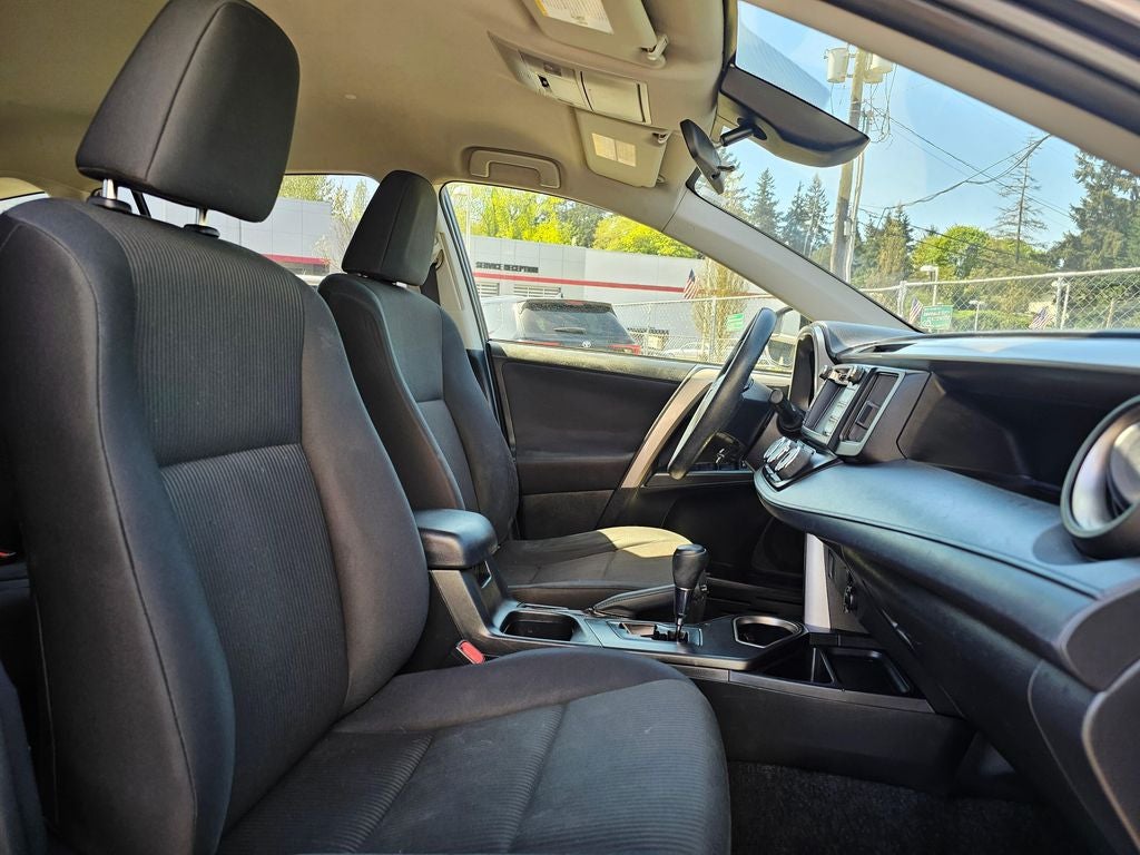 2017 Toyota RAV4 LE -AWD