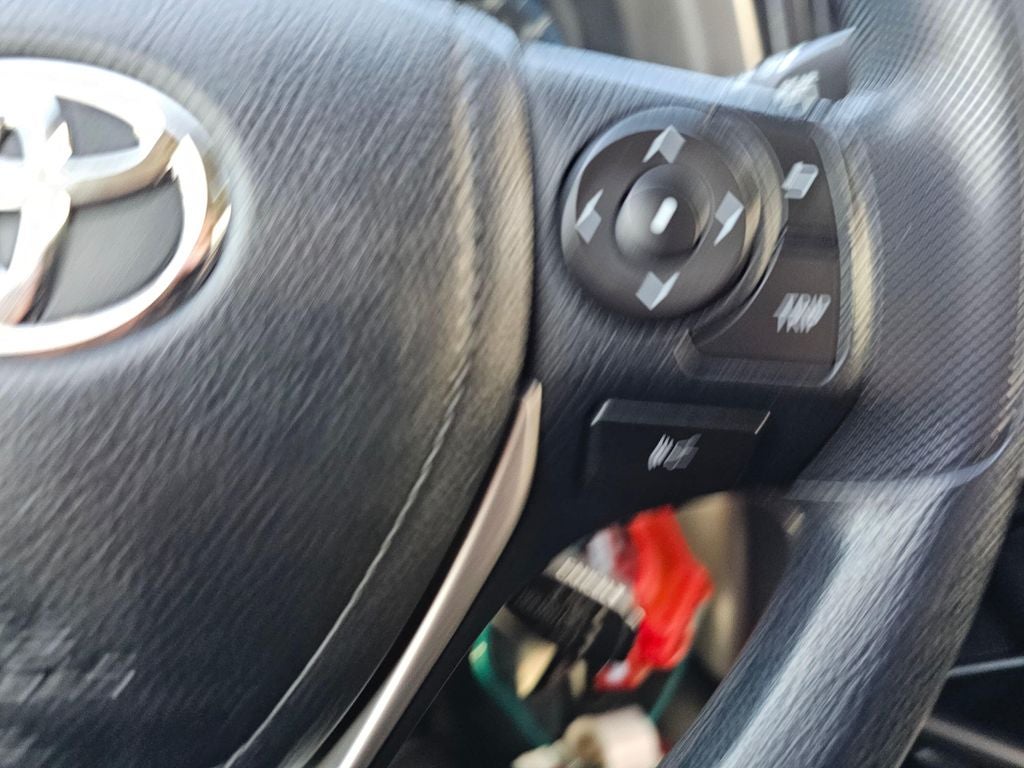 2017 Toyota RAV4 LE -AWD