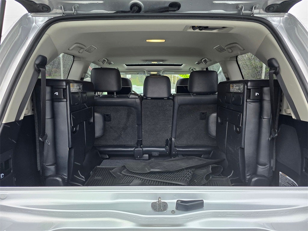 2016 Toyota Land Cruiser Base