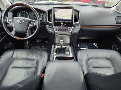 2016 Toyota Land Cruiser Base