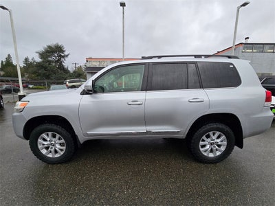 2016 Toyota Land Cruiser Base