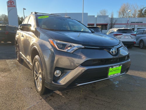 2017 Toyota RAV4 Hybrid XLE