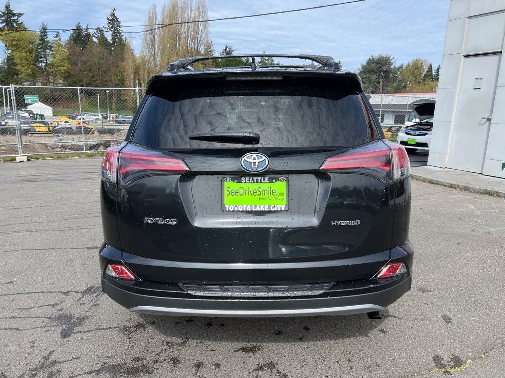 2018 Toyota RAV4 Hybrid LE