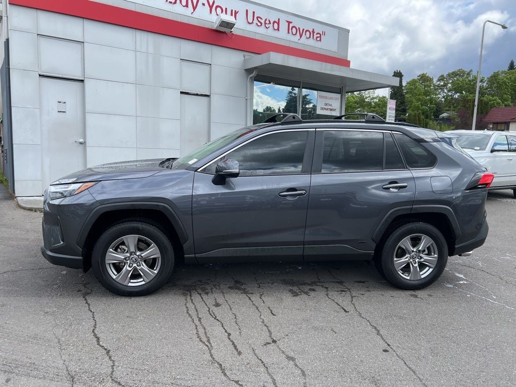 2025 Toyota RAV4 Hybrid XLE