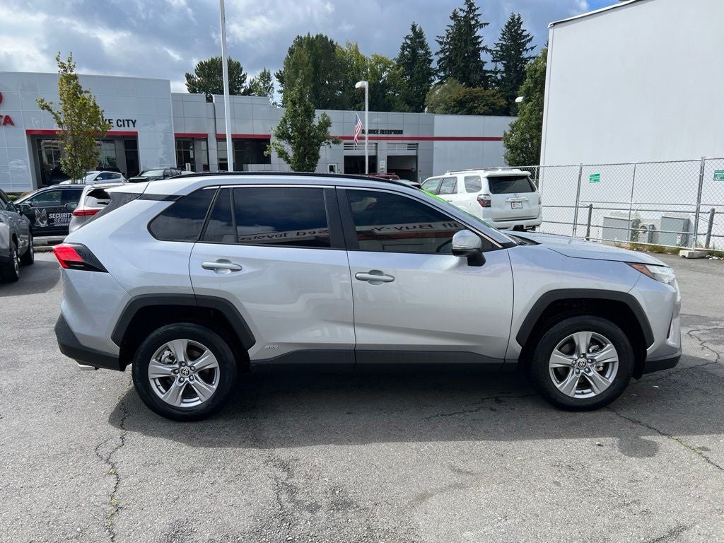 2025 Toyota RAV4 Hybrid XLE -AWD