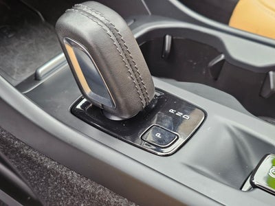 2020 Volvo XC40 Momentum