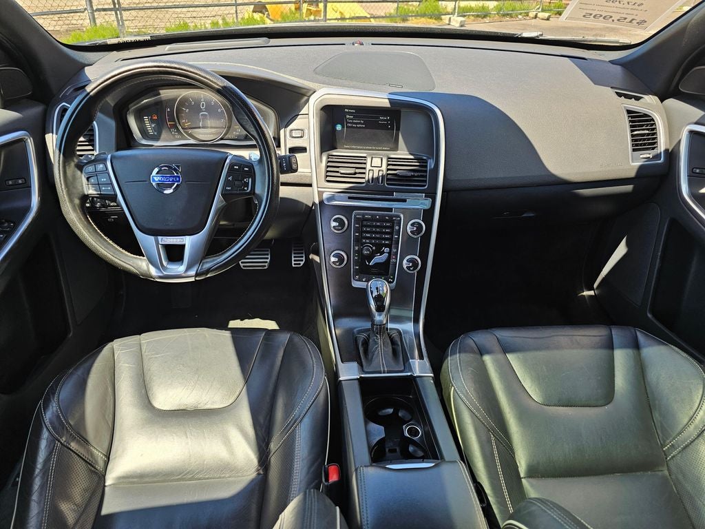 2016 Volvo XC60 T6 R-Design Platinum -AWD