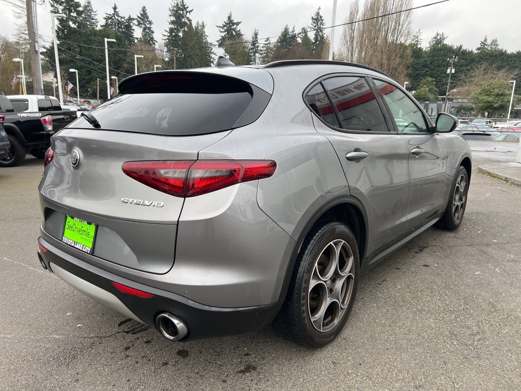 2018 Alfa Romeo Stelvio Base