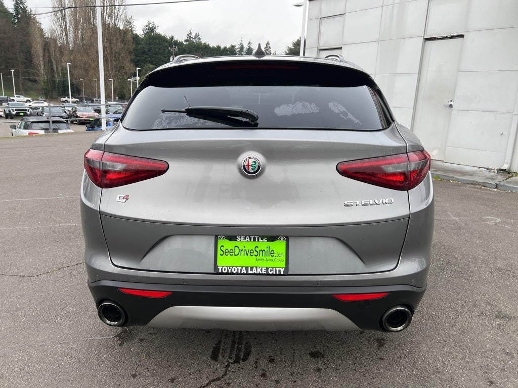 2018 Alfa Romeo Stelvio Base