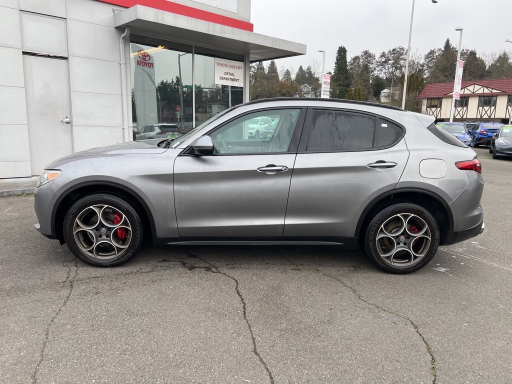 2018 Alfa Romeo Stelvio Base